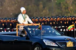Image of: Myanmar Junta Offers Cash Rewards to Defecting Fighters