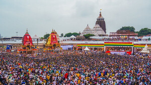 Image of: Suna Besha: Lord Jagannath and Siblings Adorn Golden Attire at Puri Srimandir
