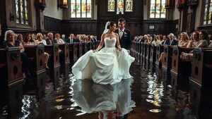 Image of: Filipino Couple Ties Knot in Submerged Church, A Unique Wedding Story