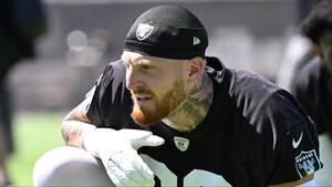 Image of: Maxx Crosby Discusses Future with Raiders Amid Trade Speculations