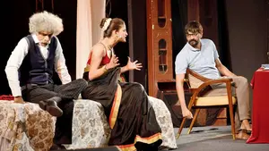 Image of: Experience Mumbai’s Prithvi Theatre Festival Featuring Makarand Deshpande’s Theatre Group