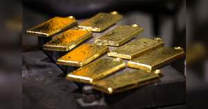 Image of: Gold Gains as Dollar Weakens; Markets Await Fed Signals at Jackson Hole