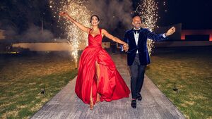 Image of: A Glamorous Fusion: A Bollywood-Inspired Wedding in Mexico City