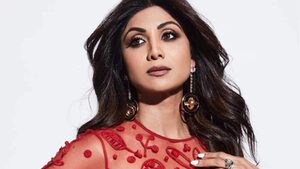 Image of: Shilpa Shetty Dazzles in Glamorous Indo-Western Ensemble
