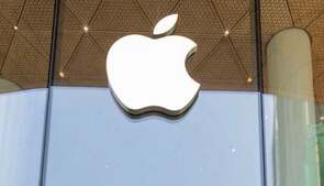 Image of: Apple Refutes Elon Musk’s ChatGPT Favoritism Claims