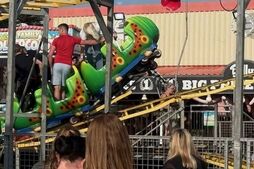 Image of: Theme Park Ride Derails, Injuring 13 Children