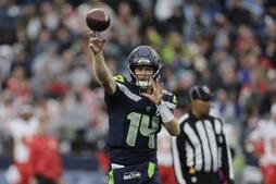 Image of: Sam Darnold Shines in Seattle Seahawks Preseason Debut Against Chiefs