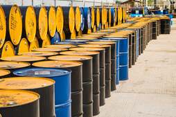 Image of: Global Oil Prices Decline Amidst Oversupply and Demand Concerns