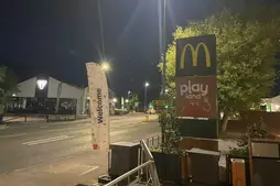 Image of: A Visit to the New McDonald's: An Unexpected Experience