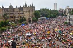 Image of: Massive Cleanup at Azad Maidan: 1 Lakh Kg of Waste Removed