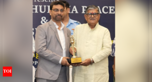 Image of: Social Worker Munir Yusuf Khan Receives Prestigious Awards