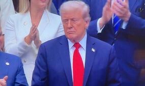 Image of: Donald Trump 'Dozes Off' During US Open Final as Alcaraz Claims Victory