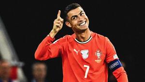 Image of: Roberto Martinez Applauds Cristiano Ronaldo's Leadership in Portugal's Victory