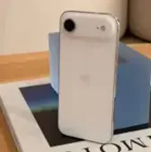 Image of: Tim Cook Discusses iPhone Air Battery Life at Corning Factory