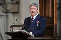 Image of: Alan Titchmarsh Discusses Family Health Struggles