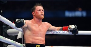 Image of: Crawford Triumphs: Pros Weigh in on Canelo's Performance