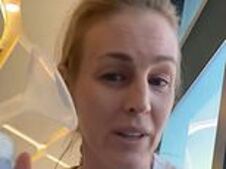 Image of: Virgin Australia Lounge Incident Sparks Outrage