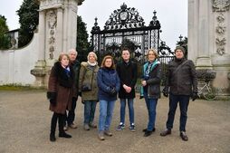 Image of: Surrey Father Advocates for Open Access to Hampton Court Grounds