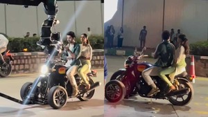 Image of: Ananya Panday Delights Fans in Hitec City After Charminar Shoot