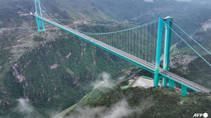 Image of: The Huajiang Grand Canyon Bridge: A Marvel of Engineering
