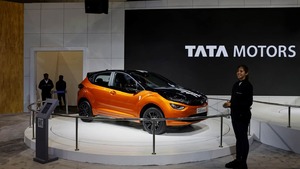 Image of: Tata Motors Announces Record Date for Demerged CV Company Shares