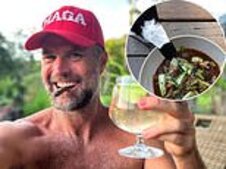 Image of: Pete Evans' Pet Magpie Enjoys a Meal