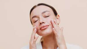 Image of: Festive Skin Care: 4 Food Items for a Radiant Glow
