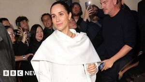 Image of: Meghan Markle's Surprise Return to Paris Fashion Week