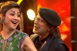 Image of: Mithun Chakraborty and Shilpa Shetty Bring Back Disco Fever in Viral Video