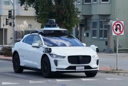 Image of: Waymo to Launch Driverless Taxi Service in London by 2026