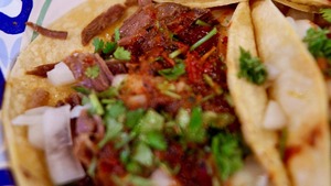 Image of: Zesty Starfruit Salsa: A Tropical Twist for Your Table