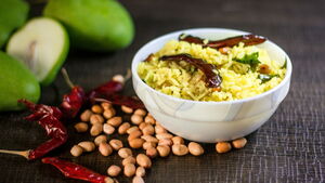 Image of: Puliyogare: A Tangy South Indian Tamarind Rice Delight