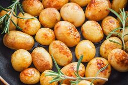 Image of: Achieve Perfectly Crispy Roast Potatoes with This Simple Hack