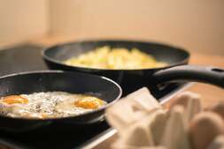 Image of: Master the Art of Scrambled Eggs: 7 Expert Tips