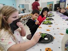 Image of: From Seeds to Snacks: First Graders Enjoy Their Own Garden