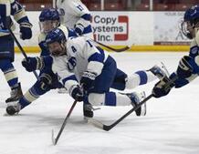 Image of: Dubuque College Hockey: A Promising Start to the Season