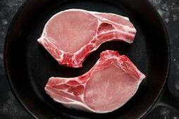 Image of: The Perfect Pairing: Cast-Iron Skillets and Pork Chops