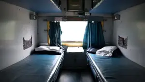 Image of: Indian Railways Middle Berth Usage Rules Explained