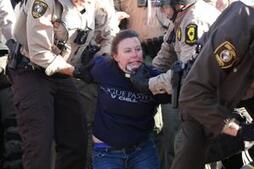 Image of: Protests Erupt Outside Chicago Immigration Facility