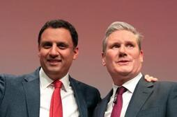 Image of: Sarwar Navigates Challenges Amid Starmer's Leadership Trials