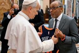 Image of: Pope Leo XIV Celebrates Cinema with Hollywood Icons