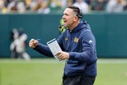 Image of: Matt LaFleur Faces Pressure as Packers Tackle the Giants