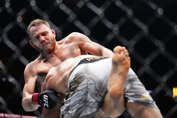 Image of: Fighters Critique Jack Della Maddalena's Performance at UFC 322