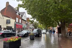 Image of: Cake Box: An Egg-Free Bakery Delight Opens in Essex