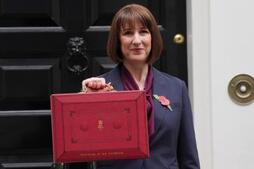 Image of: Chancellor's Budget: A Wobbly Path Ahead for the UK Economy