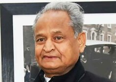 Image of: Ashok Gehlot Comments on Karnataka Leadership Dynamics