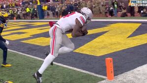 Image of: Controversial Call Sparks Outrage Among Michigan Fans in The Game