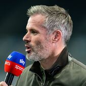 Image of: Jamie Carragher Highlights Off-Field Distractions for Chelsea Player