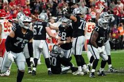 Image of: Daniel Carlson's 60-Yard Field Goal Powers Raiders to Victory